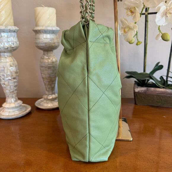 RARE Chanel 22 Green Caviar Leather Shoulder Bag EUC - Picture 2 of 16